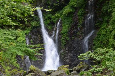 おくのほそ道　第１回　⑤  裏見の滝・憾満ヶ淵・殺生石　　「秋暑し裏見の滝へ向かふ坂」