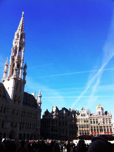 ベルギー　ブリュッセル　グランプラスの夏と冬