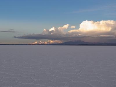 夕方のウユニ塩湖　～夕日鑑賞