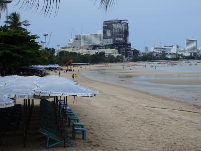 バンコク爆破テロを避けて パタヤビーチへ 2日目