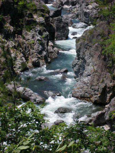 ５月の龍王峡を−白龍峡から青龍峡の大観へ