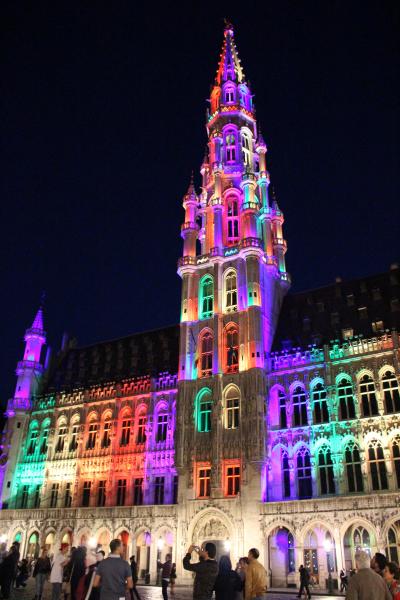 2015年　ベルギーの猫祭りに行こう♪　叔母と仲良し二人旅☆ちょっとリッチなベネルクス＆フィンランドついでにエストニア⑯魅惑のブリュッセル～ベルギーアートとチョコレート屋さん巡り＆グラン・ブラスのライトアップ♪～