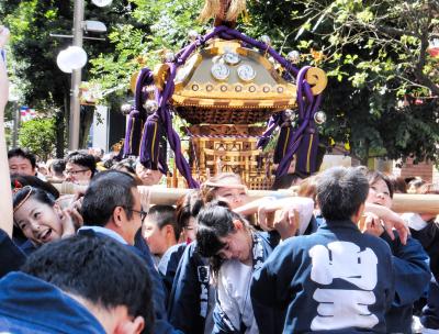 日枝神社例大祭に行ってきました。　②　～神輿パレード・午前編～