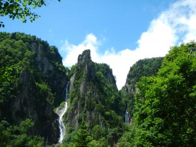 日本の滝百選『銀河・流星の滝』はやっぱり素晴らしい！◆2015初夏の爽やか北海道／花とグルメな旅≪その９≫