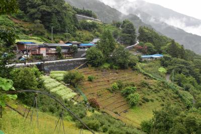 急斜面で生活を営む遠山郷の集落「下栗の里」（長野）