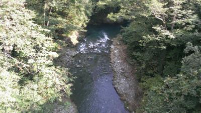 時期外れの秋川渓谷→払沢の滝