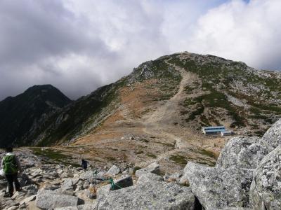 紅葉の木曽駒ヶ岳・宝剣岳を歩く・・・②宝剣山荘から中岳・木曽駒ヶ岳往復