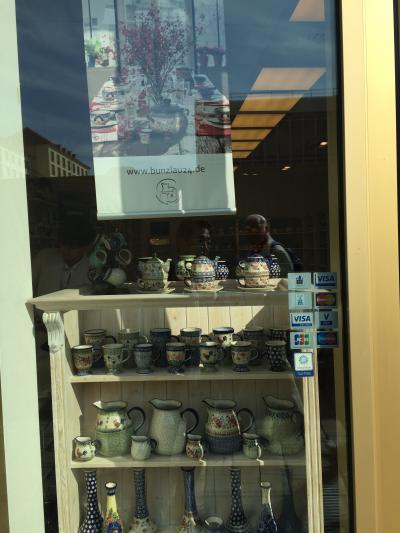ドレスデンでブンツラウアー陶器の店を見つけました。