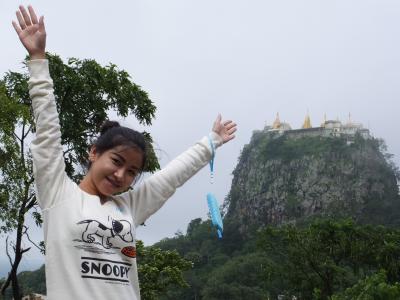 NACKさん　ミャンマーで仏像を拝む　２　ポッパ山