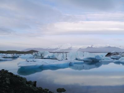 フィンランド航空・ビジネスクラス利用　夏のアイスランド絶景と温泉！１０日間 氷河湖をボートでクルーズ編