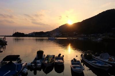 ツアーで行く　紅葉と古い街並みー１　鞆の浦夕景−上