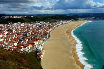 ユーラシア大陸の西の果てへ…ポルトガル縦断+マドリードへの旅⑧(大西洋を仰ぎ見る、絶景ナザレ編）