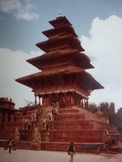 ▼ アジア横断 旅行人ノート トルコ インド ネパール パキスタン イランa Amazon.co.jp: カトマンズに飛ばされて 旅嫌いな僕のアジア10