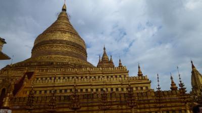 イラワジ河の船旅とミャンマー周遊１　ヤンゴンからバガンへ　　