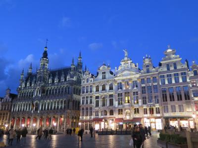 グランプラス近くでディナー　メトロポールホテル