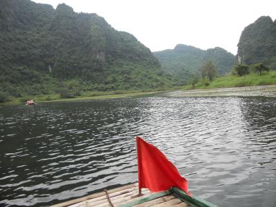 ハノイから世界遺産チャンアンへ