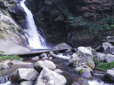 日本の滝百選に選ばれている名爆の滝「見帰りの滝」に　※佐賀県唐津市