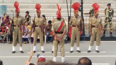 Love Love India③　朝のゴールデンテンプル＆Wagah border 