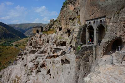 グルジア　洞窟都市”ヴァルジア遺跡”を目指し大移動