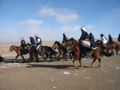 残雪の内モンゴル！フェリーで行く中国乗馬の旅
