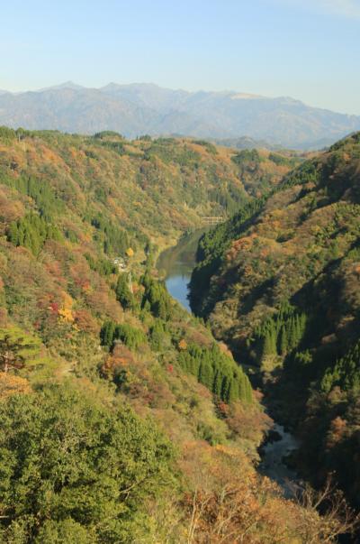 九州　滝と紅葉を巡るドライブ　（3）国見ケ丘と蘇陽峡に寄り道
