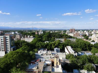 アルゼンチン旅行ー６：メンドーサ　街路樹のある街