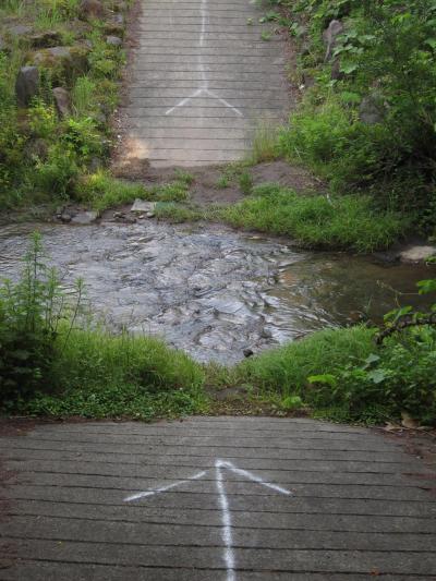 岩木山神社の遊歩道は川底に通ず