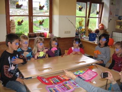 2011年、お孫ちゃま連れで、オーストリア＆スイスの旅  (3)チロルの小さな村のVolksschule(小学校)へ