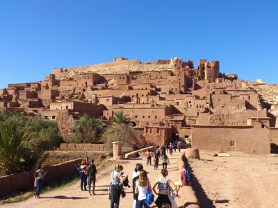 ジブラルタル海峡を渡ってモロッコ周遊の旅(7)　マラケシュからアトラス山脈を越えてアイト・ベン・ハッドゥとワルザザート（砂漠ツアー1日目）