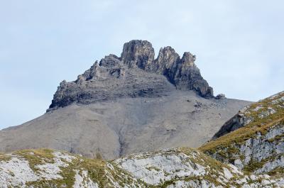 スイス･ハイキングの旅 2015秋（9)　スンビュール～エングシュトリゲンアルプ 