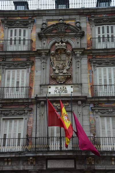 HOLA!初めてスペイン☆娘に会いにマドリードへ☆プエルタ・デル・ソル~マヨール広場