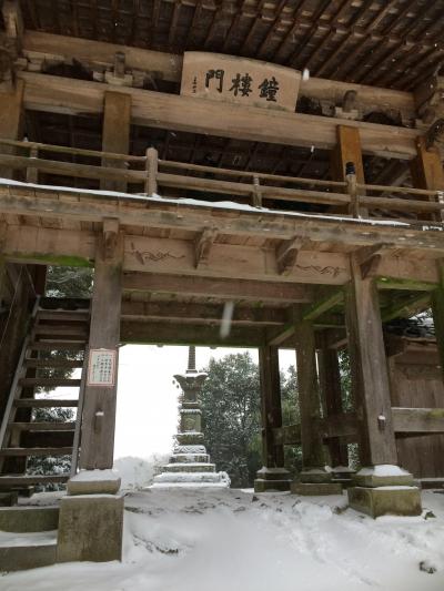 雪の文殊仙寺
