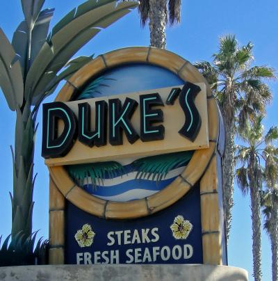 ２０１６　ハンティングトン　ビーチ　桟橋・ダウンタウン　食べある記：　デュークス　　Duke's　　