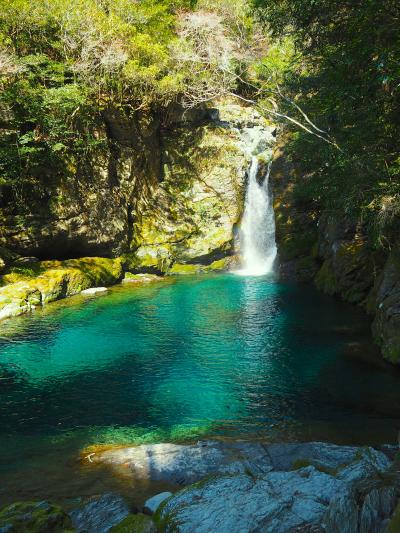 限りなく透明に近いブルー【にこ淵、安居渓谷】