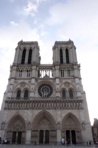 2016.02 女子旅 Parisに行こう！～4日目～ ノートルダム大聖堂、サンジェルマンデプレ教会、メダイ教会、シティーファルマでお買い物