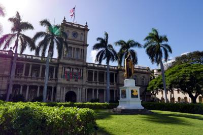 ドライブ in Hawaii 16（自然満喫　カウアイ島＆オアフ島）ダウンタウン&#39;イオラニ宮殿’