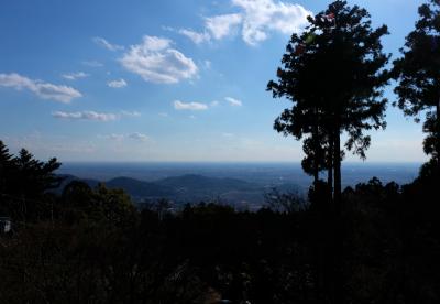 　春は近くに　筑波山へ