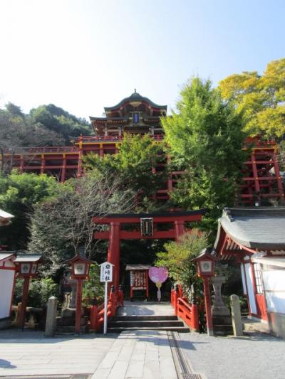 日本三大稲荷のひとつ　佐賀　祐徳稲荷神社