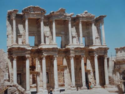 (8)1985年7月～8月トルコ周遊の旅11日間③トルコ（イズミール　エフェソス遺跡　クシャダス）