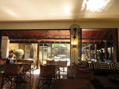 【day56】コロンボにあるバワ建築”gallery cafe”