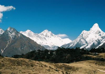 ネパール「エべレスト街道」天空のトレッキング３/５（ホテル、エベレスト・ビュー～クムジュン村）