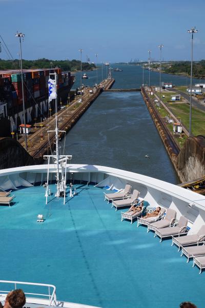 プリンセスで航くカリブ海とパナマ運河クルーズ・パナマ運河とコロン編