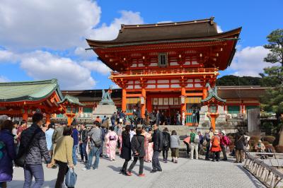 京都伏見稲荷から東山花灯路を満喫して１万５千歩の日帰り旅行。・・・・もう、クタクタ。。。