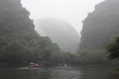 2016春、霧雨のベトナム旅行３　世界複合遺産のチャンアン1日ツアーと帰国の途