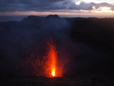 バヌアツ(2)不屈の火山島タンナ