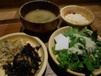 たまには「ベタ」な郷土料理1601 　「京野菜＆おばんざい＆鰊そば」　　　～京都～