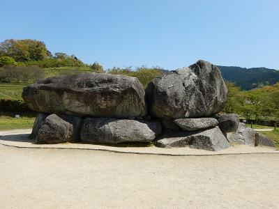 飛鳥：レンタサイクルでひたすら石を見る（飛鳥高野山１泊２日）