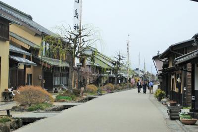 86歳の父と82歳の母を連れて上田城千本さくら祭り～夜桜～海野宿に行ってきました。母は昨年秋の大たい骨の骨折後、初旅行です。その③信州上田稲倉の棚田～海野宿へ