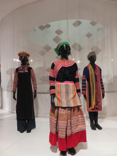 ベトナムの旅４（ベトナム女性博物館　ホアロー収容所など）