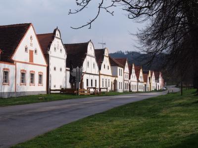 チェコの世界遺産⑩、南ボヘミア風バロック様式の家並、ホラショヴィツェ